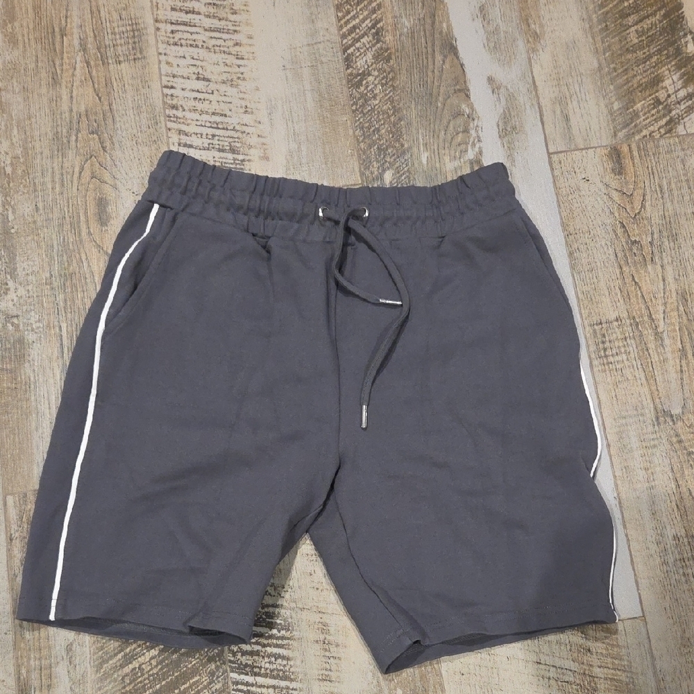 Maniere De Voir Gray Athletic Shorts Minimalist Design